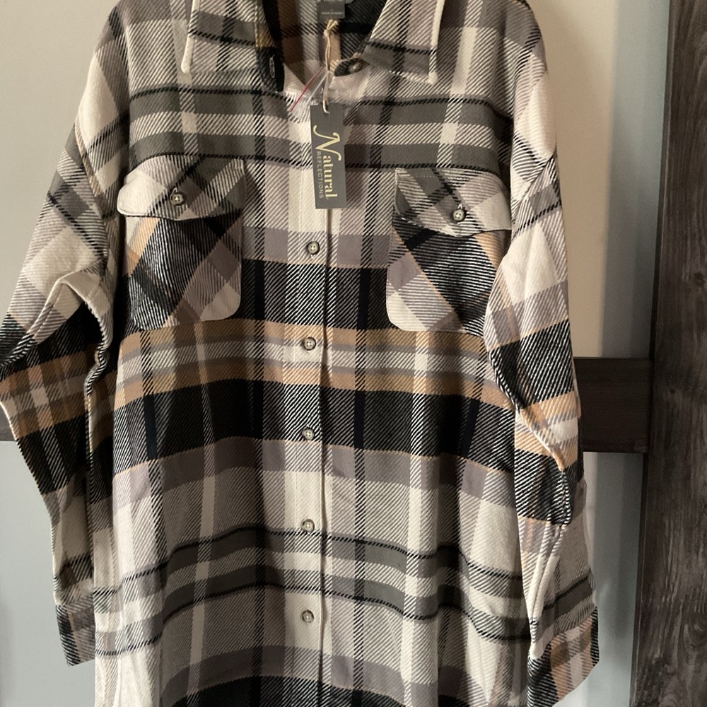 NWT- Women’s plaid shacket